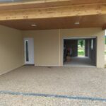 St Romain d'Ay- vue garage de la maison modulaire en bois RE2020