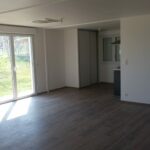 St Jeur d'AY - Espace vie et cuisine d'une maison modulaire en bois